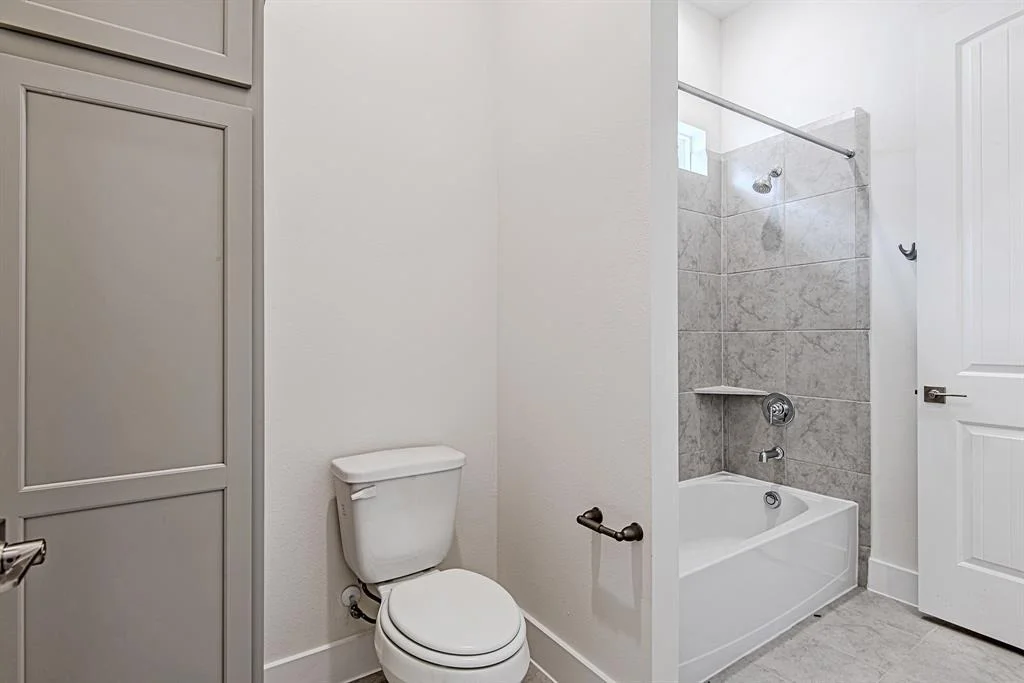 Photo of 209 Peninsula Point Drive