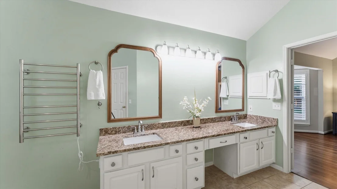 Photo of 1419 Lamplight Trail Drive