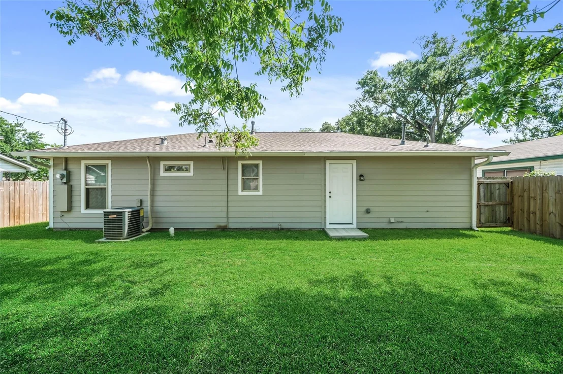 Photo of 3051 Rothermel Road