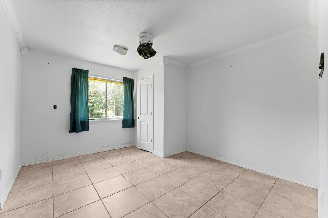 Photo of 814 Isetta Lane