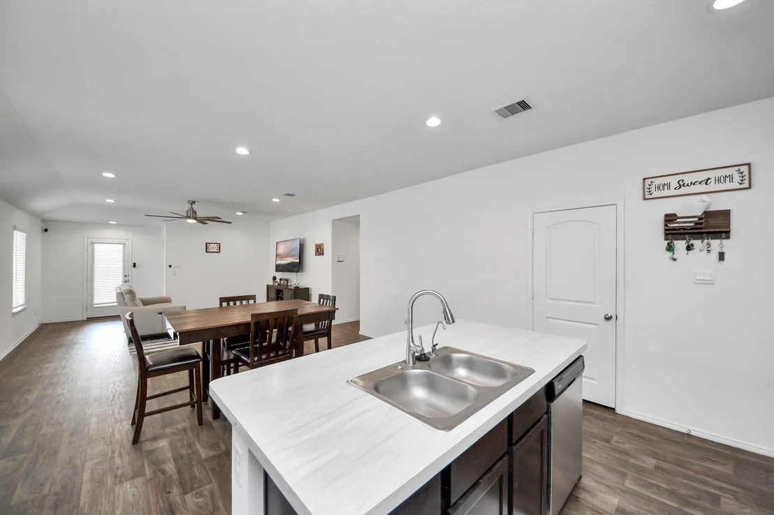 Photo of 5318 Shady Olive Street