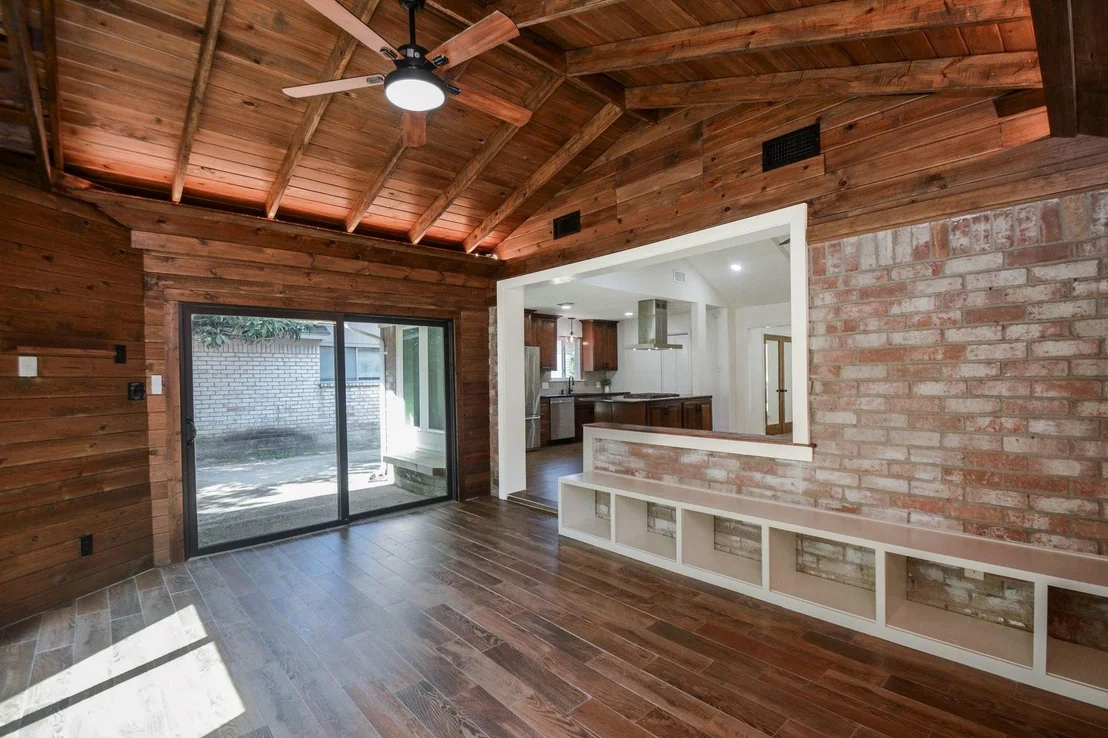 Photo of 9719 Springmont Drive