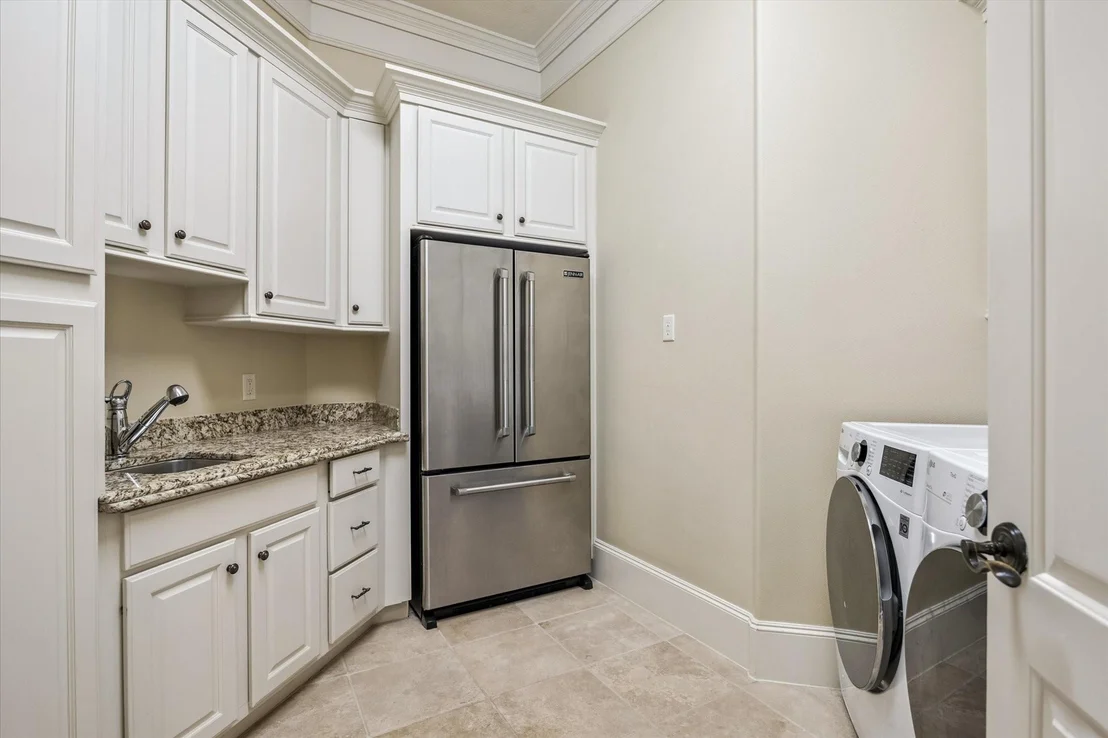 Photo of 570 Lanecrest Lane