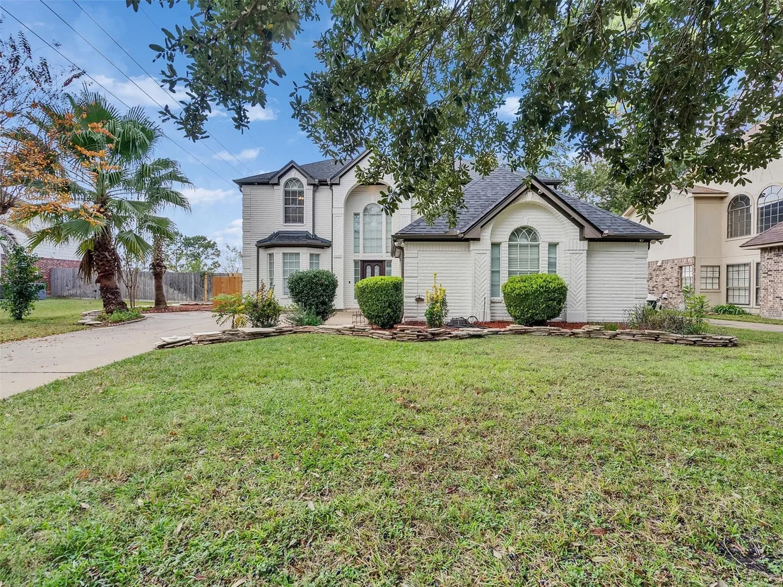 Photo of 12403 Millvan Drive