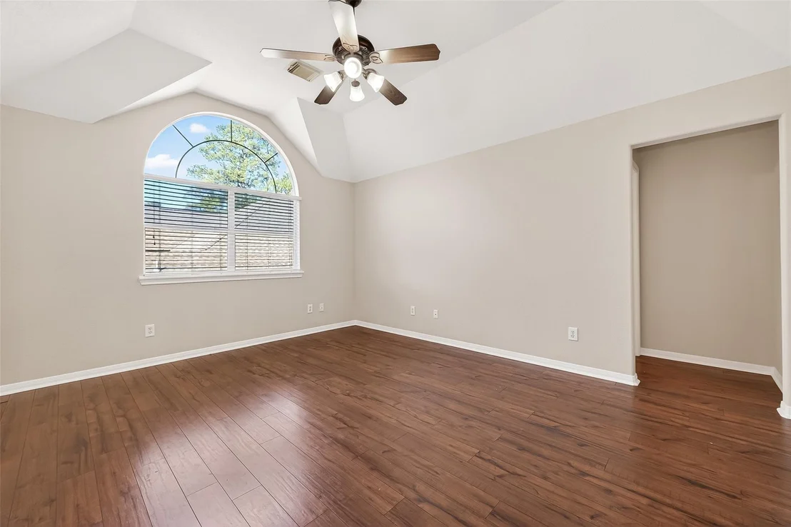 Photo of 15706 Clear Pointe Drive