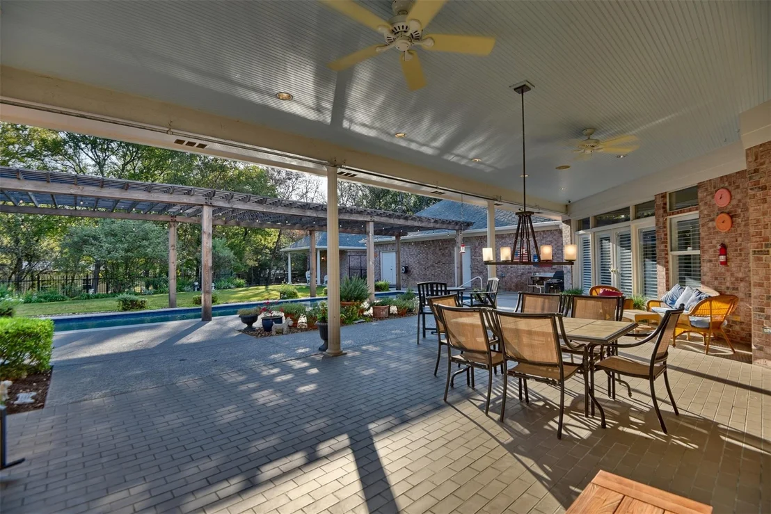 Photo of 851 Elm Drive