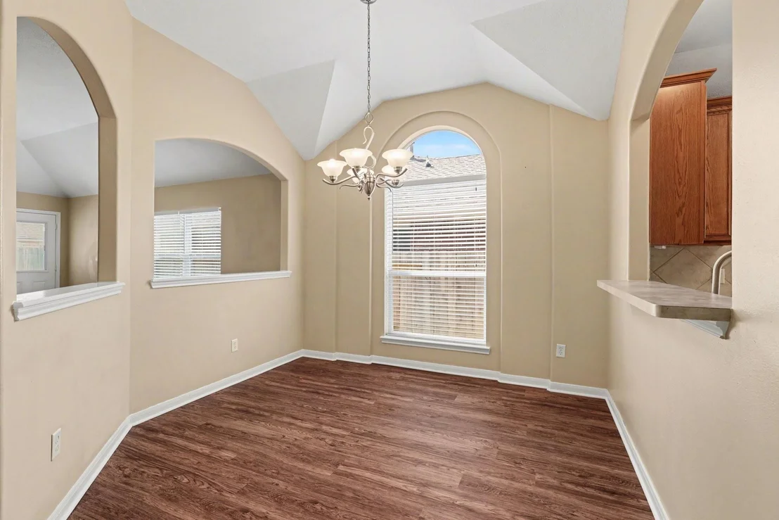 Photo of 3223 Stoneydale Lane