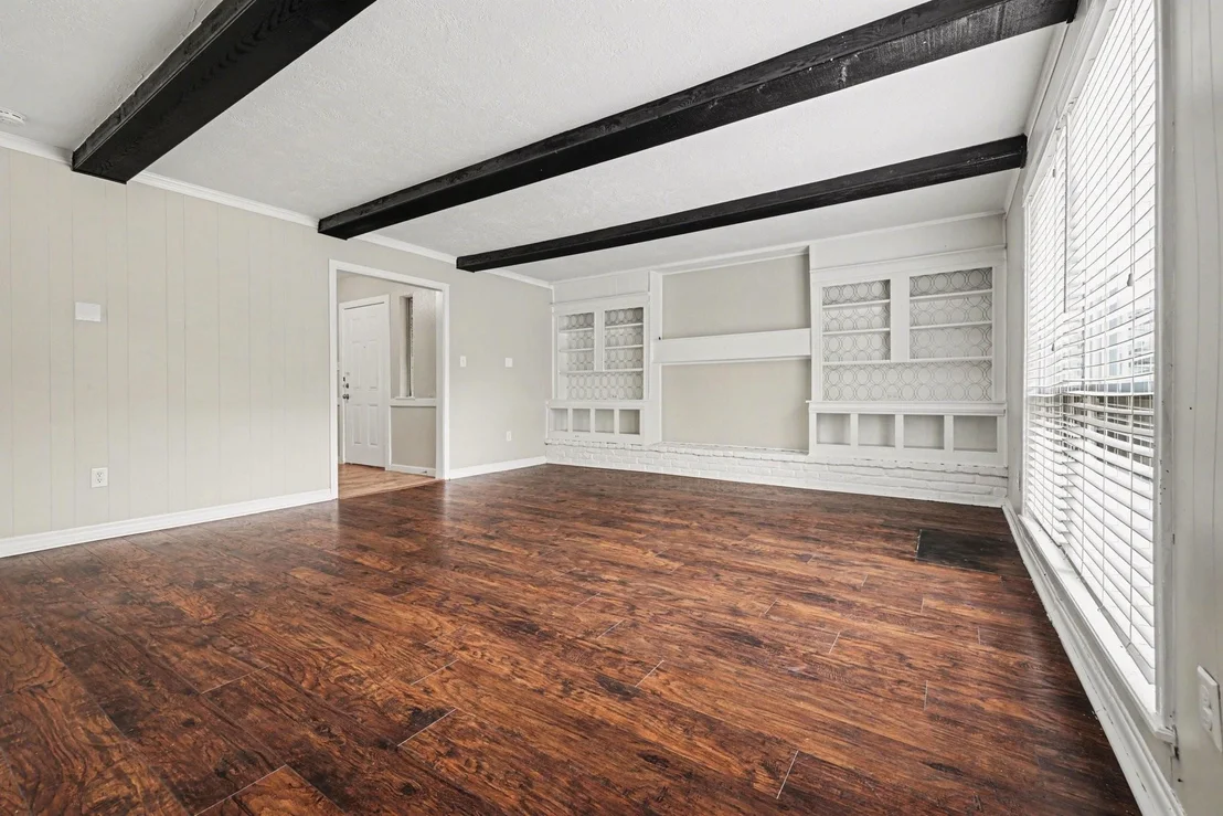 Photo of 107 Carriage Lane