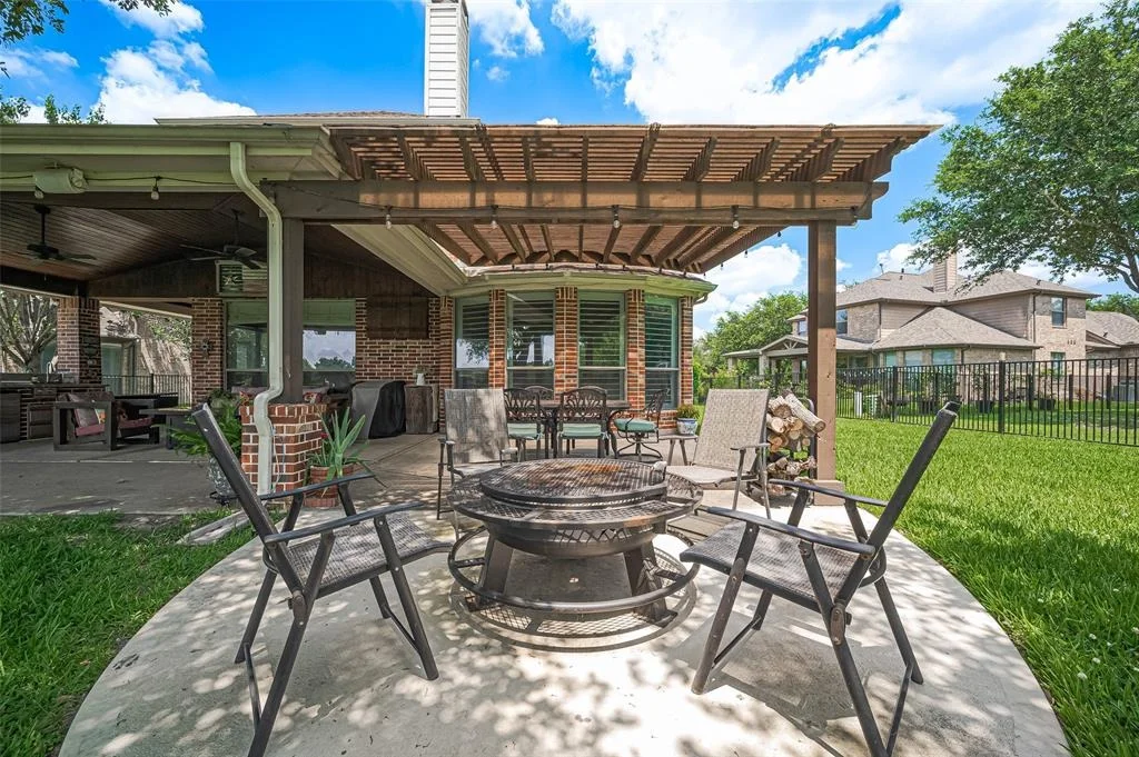 Photo of 17207 Red Oak Bend Drive