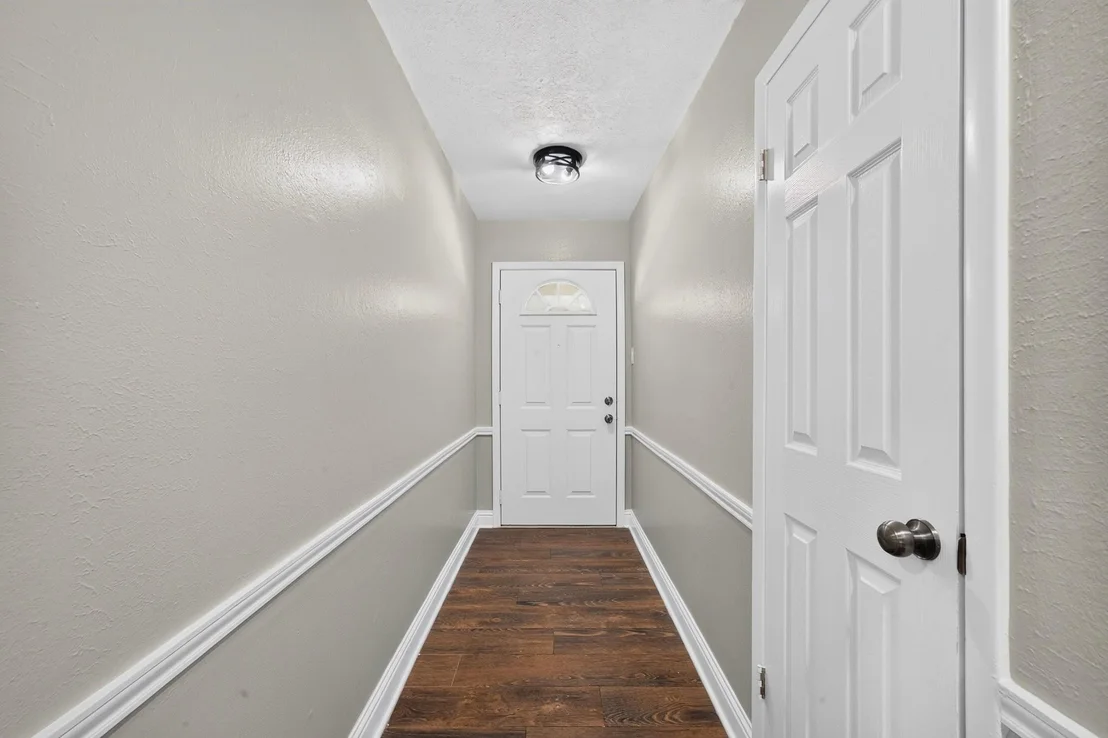 Photo of 1718 County Road 401