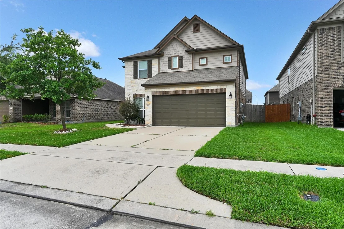 Photo of 10615 Chestnut Pathway