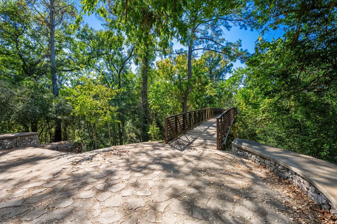 Photo of 14811 Bramblewood Drive