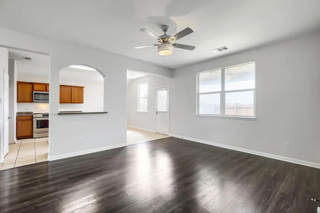 Photo of 324 Meadow View Lane