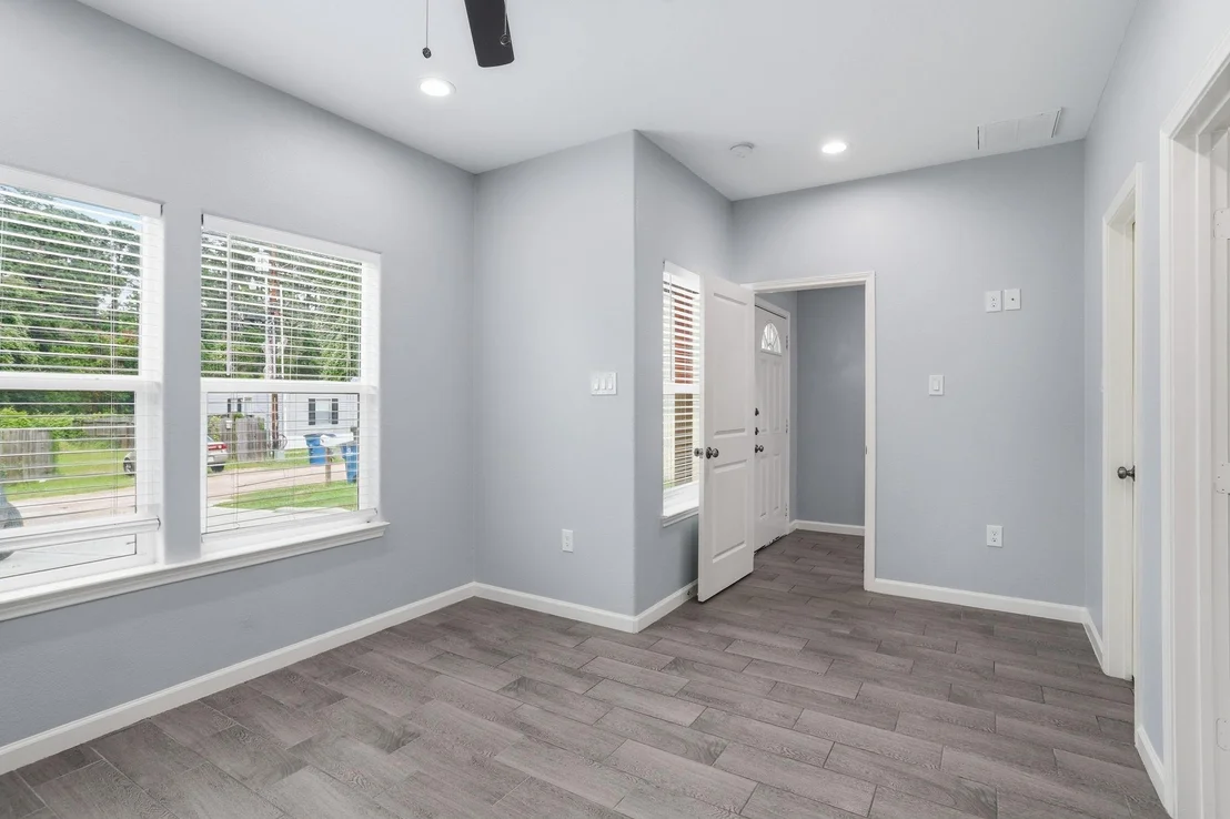 Photo of 16919 Balmoral
