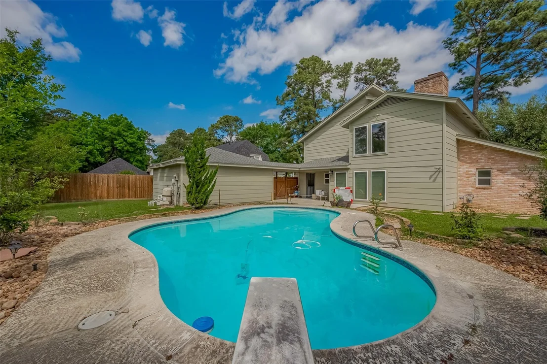 Photo of 14626 Ravenhurst Lane