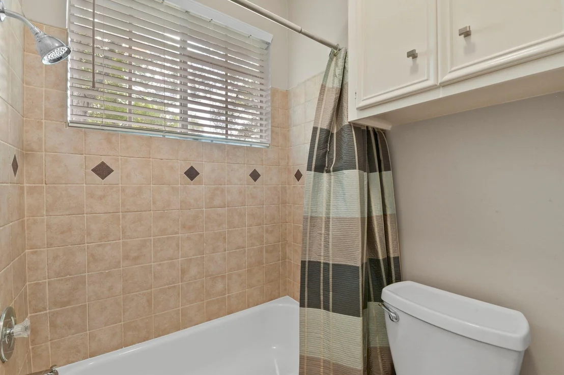 Photo of 5827 Ashmere Lane