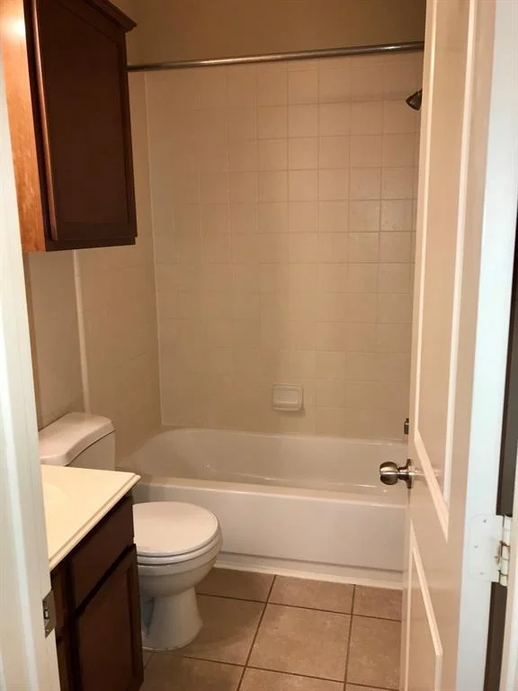 Photo of 2903 Empire Oaks Lane