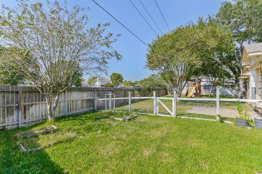 Photo of 15027 Winding Black Cherry Lane