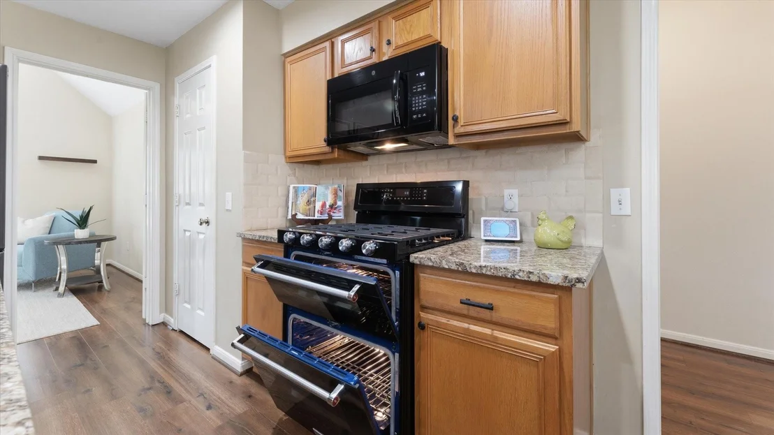 Photo of 1419 Lamplight Trail Drive