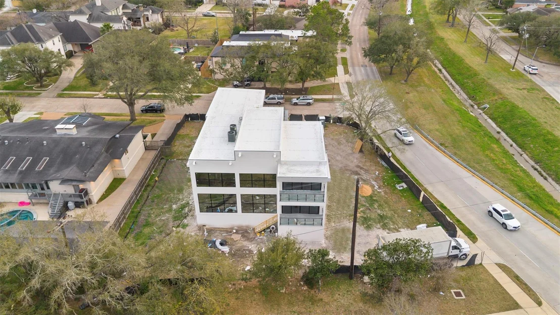 Photo of 5030 Braesheather Drive