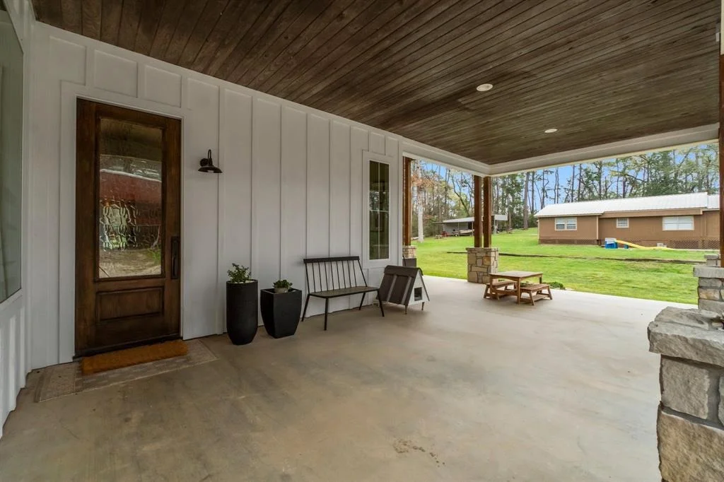 Photo of 410 Eagle Lake