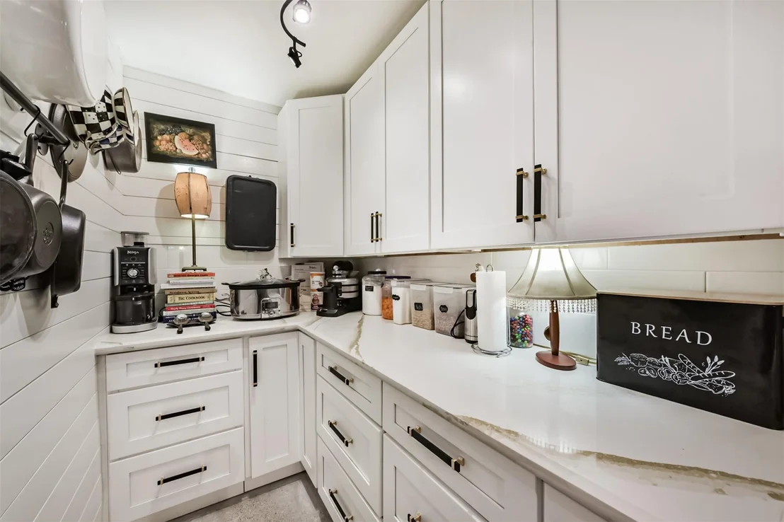 Photo of 1411 Blackburn Drive