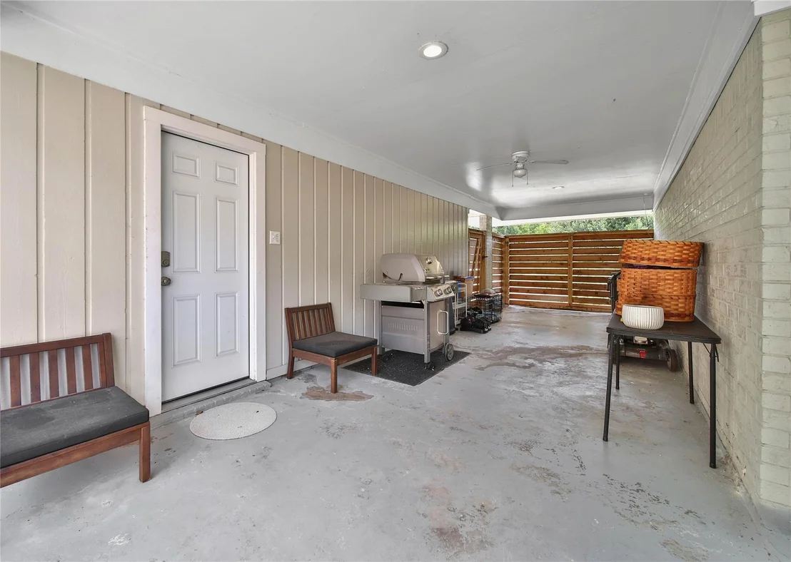 Photo of 1503 W T C Jester Boulevard