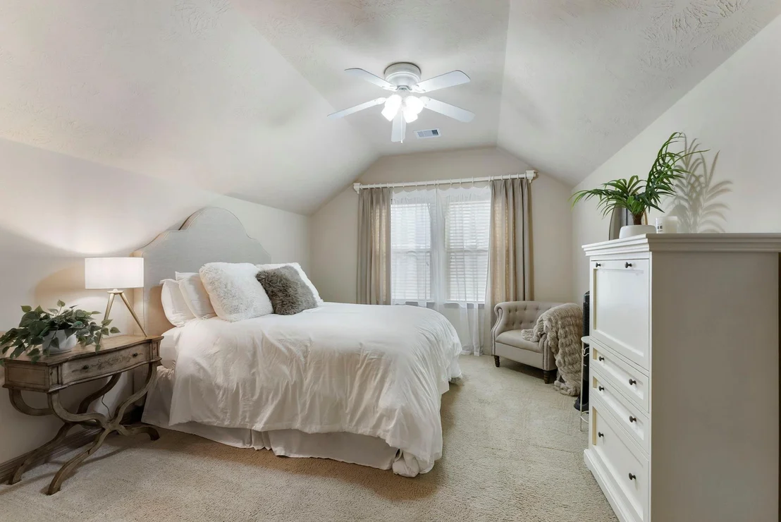 Photo of 14 Dewlight Place