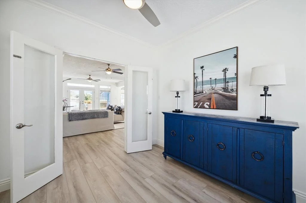 Photo of 210 Easterly