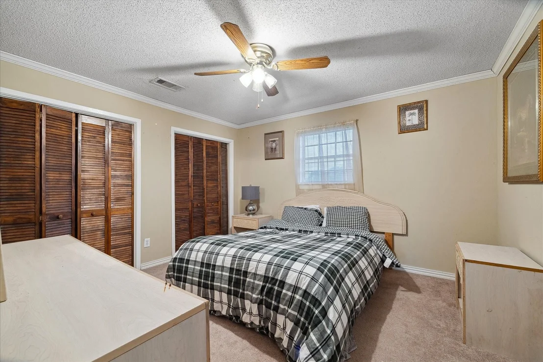 Photo of 803 Hennesey Drive