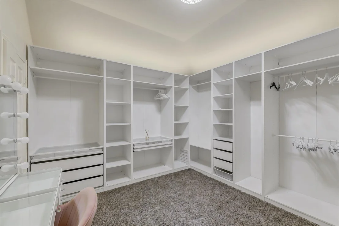 Photo of 30214 Vinebriar Drive