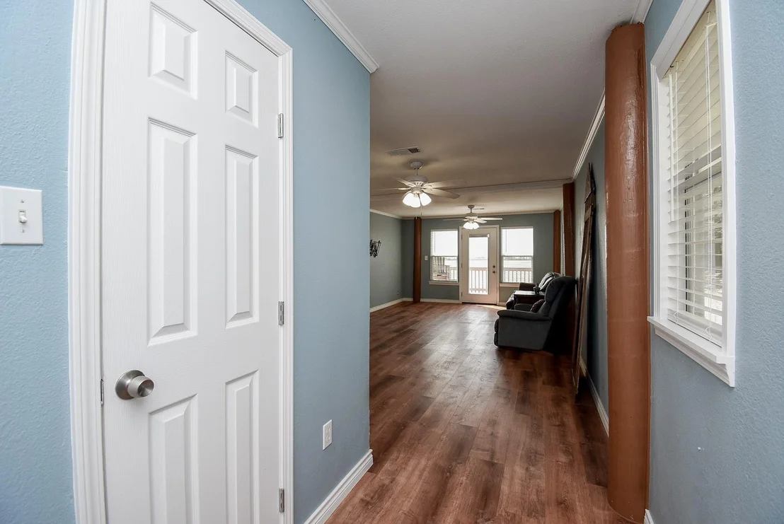 Photo of 2116 W Bayshore Drive