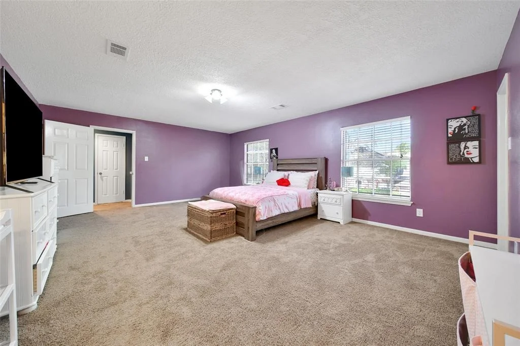 Photo of 16702 Avenfield Road