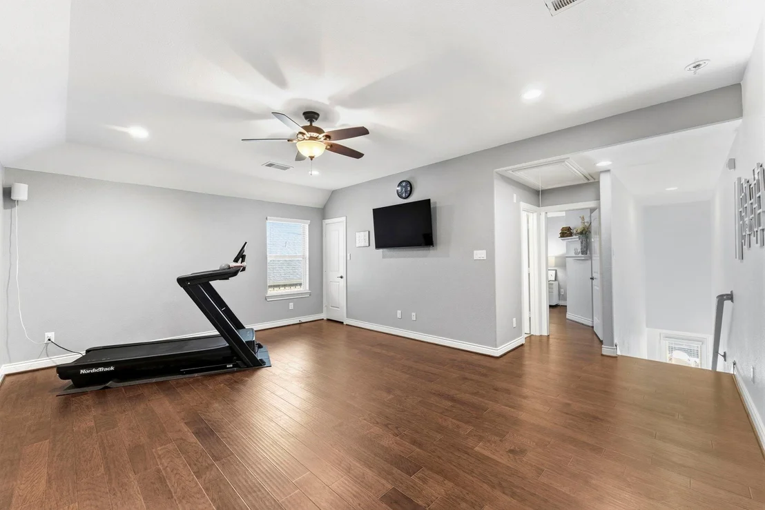 Photo of 902 Holly Chapple Drive