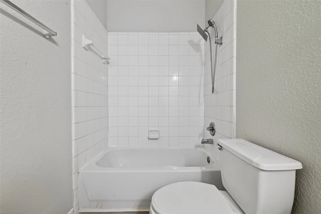 Photo of 3014 Crestbrook Bend Lane
