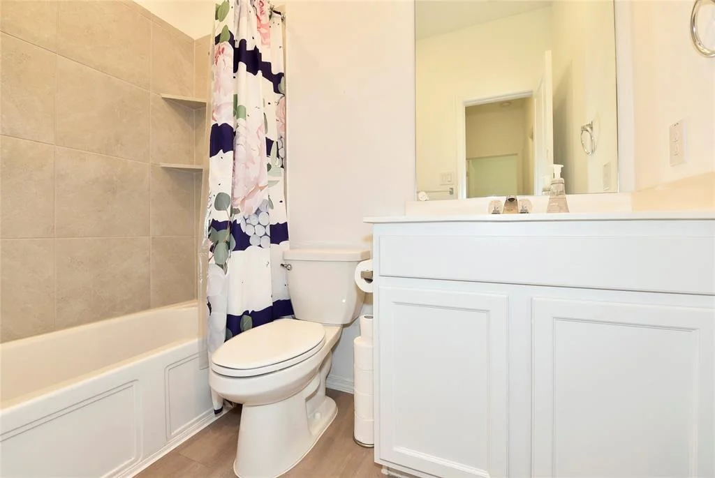 Photo of 4935 Twin Summit Drive