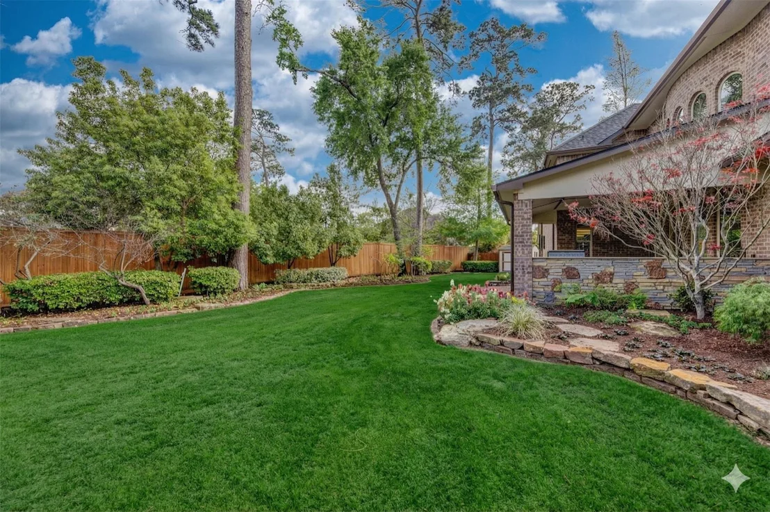 Photo of 13803 Oak Fair Bend