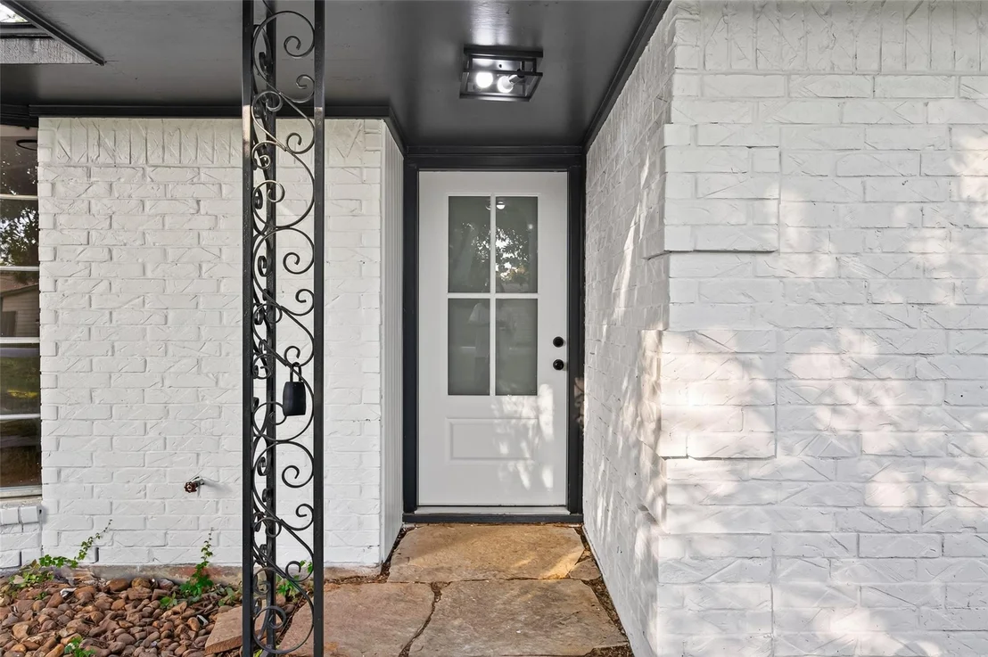 Photo of 20518 Treetop Lane