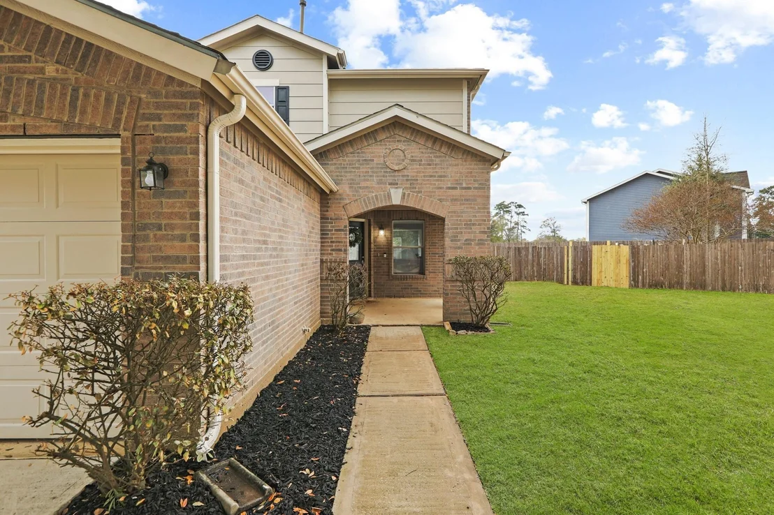 Photo of 22919 Twisting Maple Court