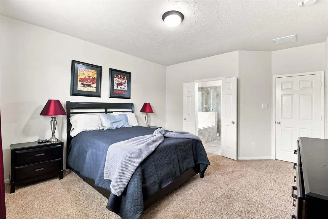 Photo of 4601 Meadow Way Drive