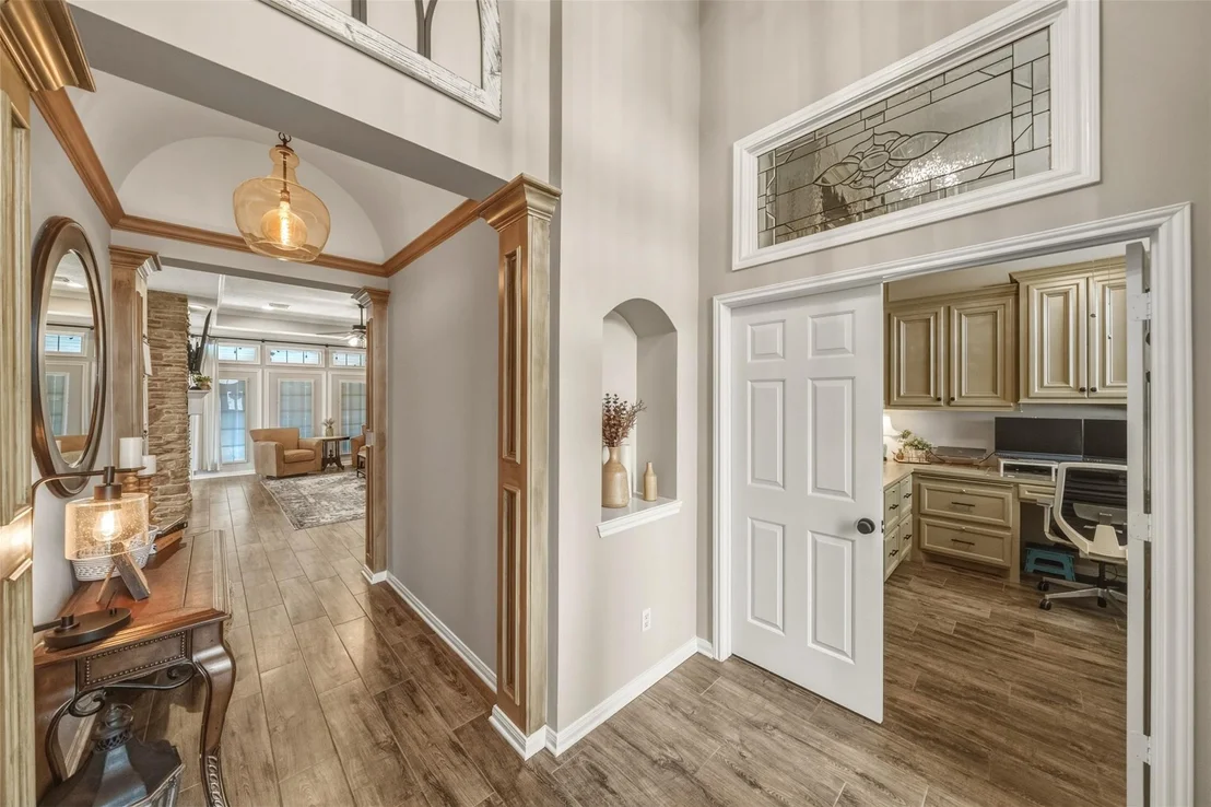 Photo of 5215 Samuels Drive