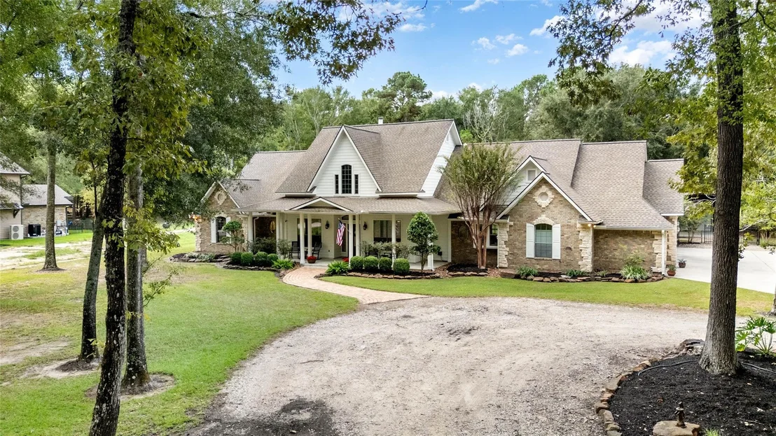 Photo of 910 Commons Vista Drive