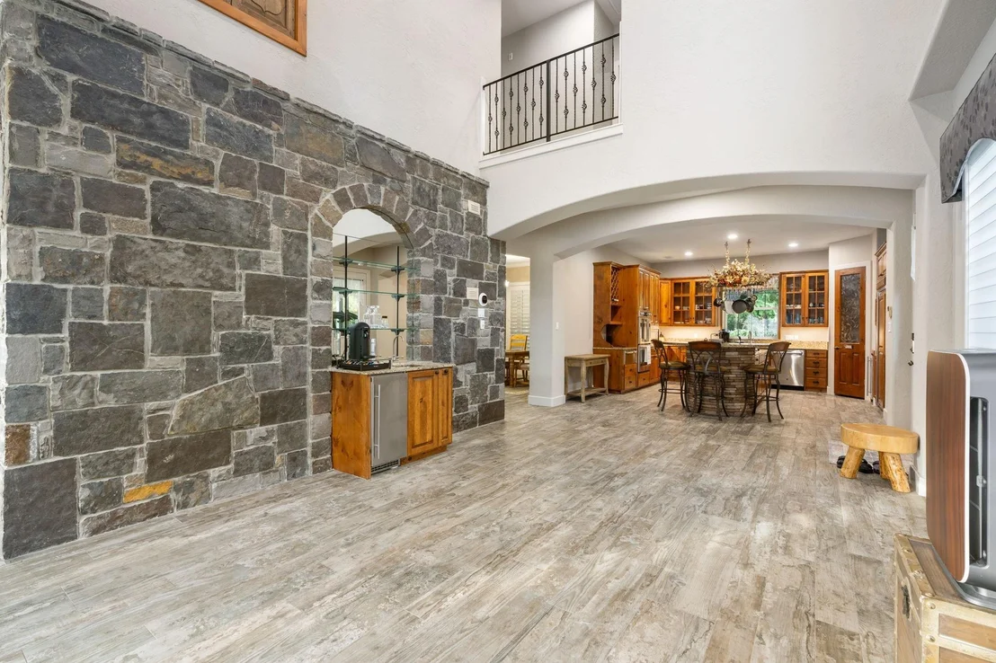 Photo of 9902 Crestwater Circle