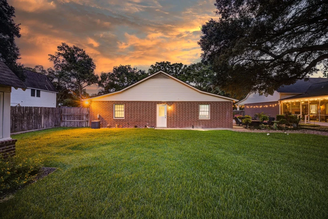 Photo of 2827 Griffin Lane