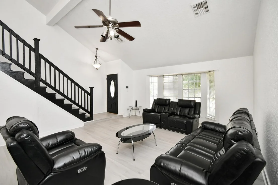 Photo of 19618 Coppervine Lane
