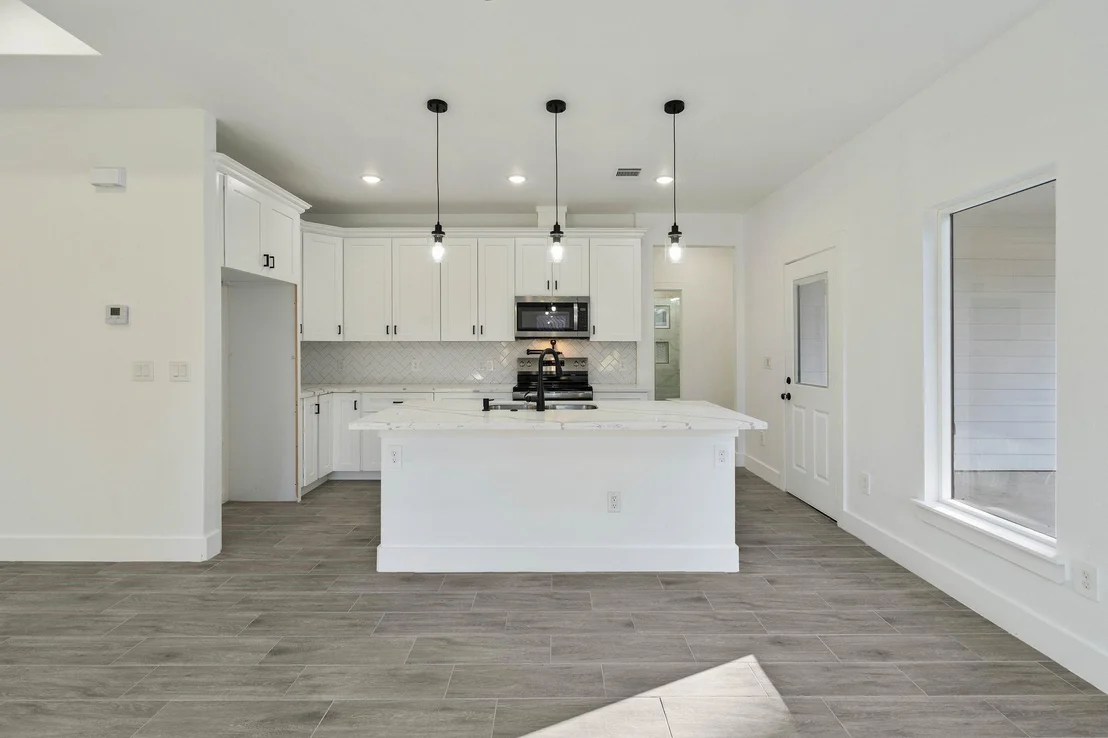 Photo of 2442 Mohawk Bend