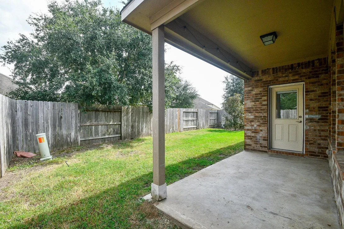 Photo of 4819 Oak Rambling Drive