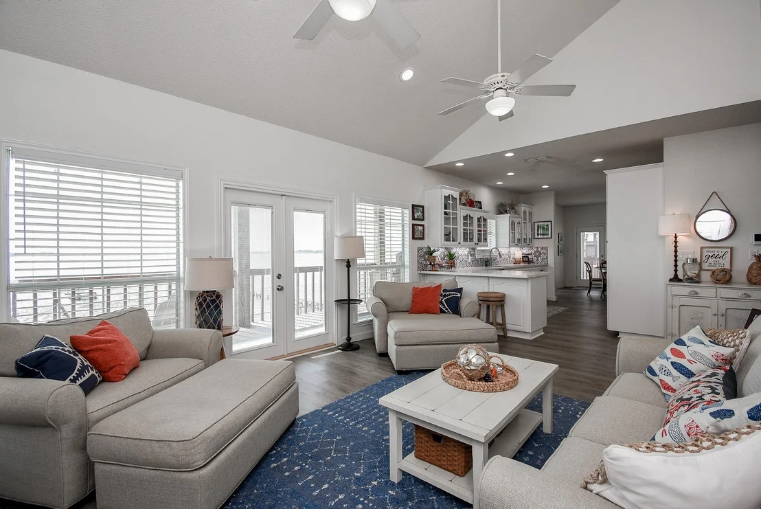Photo of 1504 W Bayshore Drive
