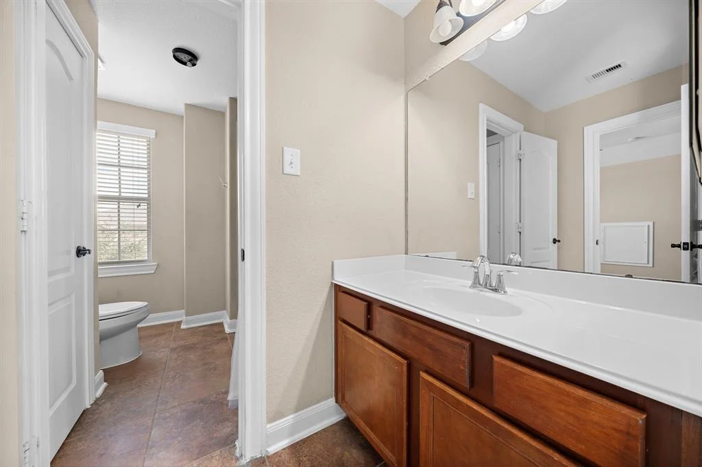 Photo of 208 Bailey Brook Lane