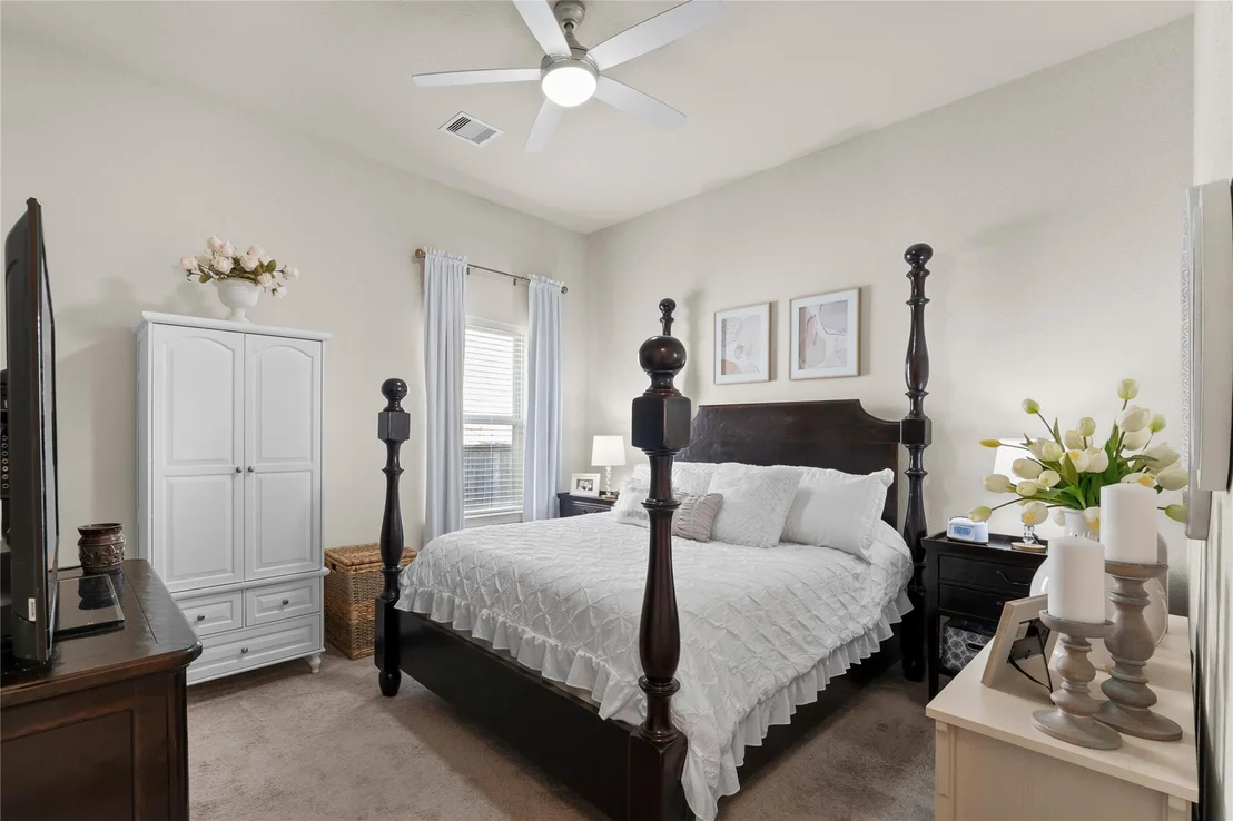 Photo of 72 Twin Ponds Place